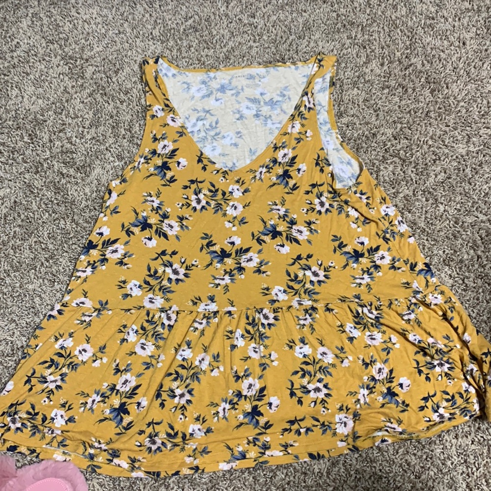 American Eagle flowery tank top